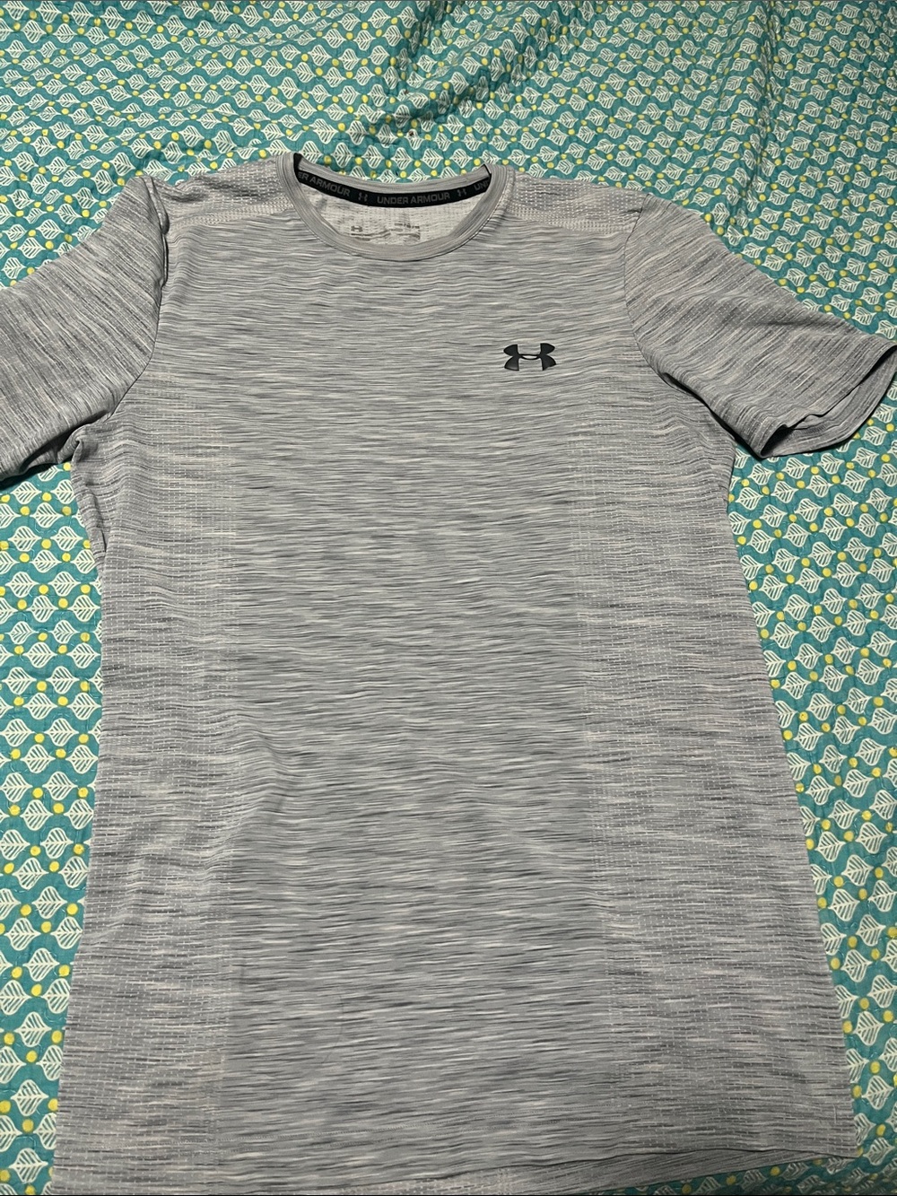 Size medium Under Armour grey shirt